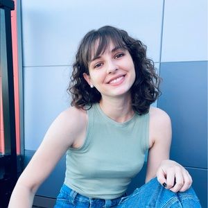 Meet your Posher, Liana